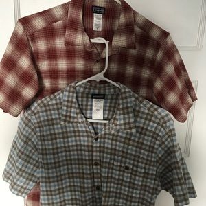 2 Patagonia organic cotton button down shirt sleeve shirts! Size mens medium